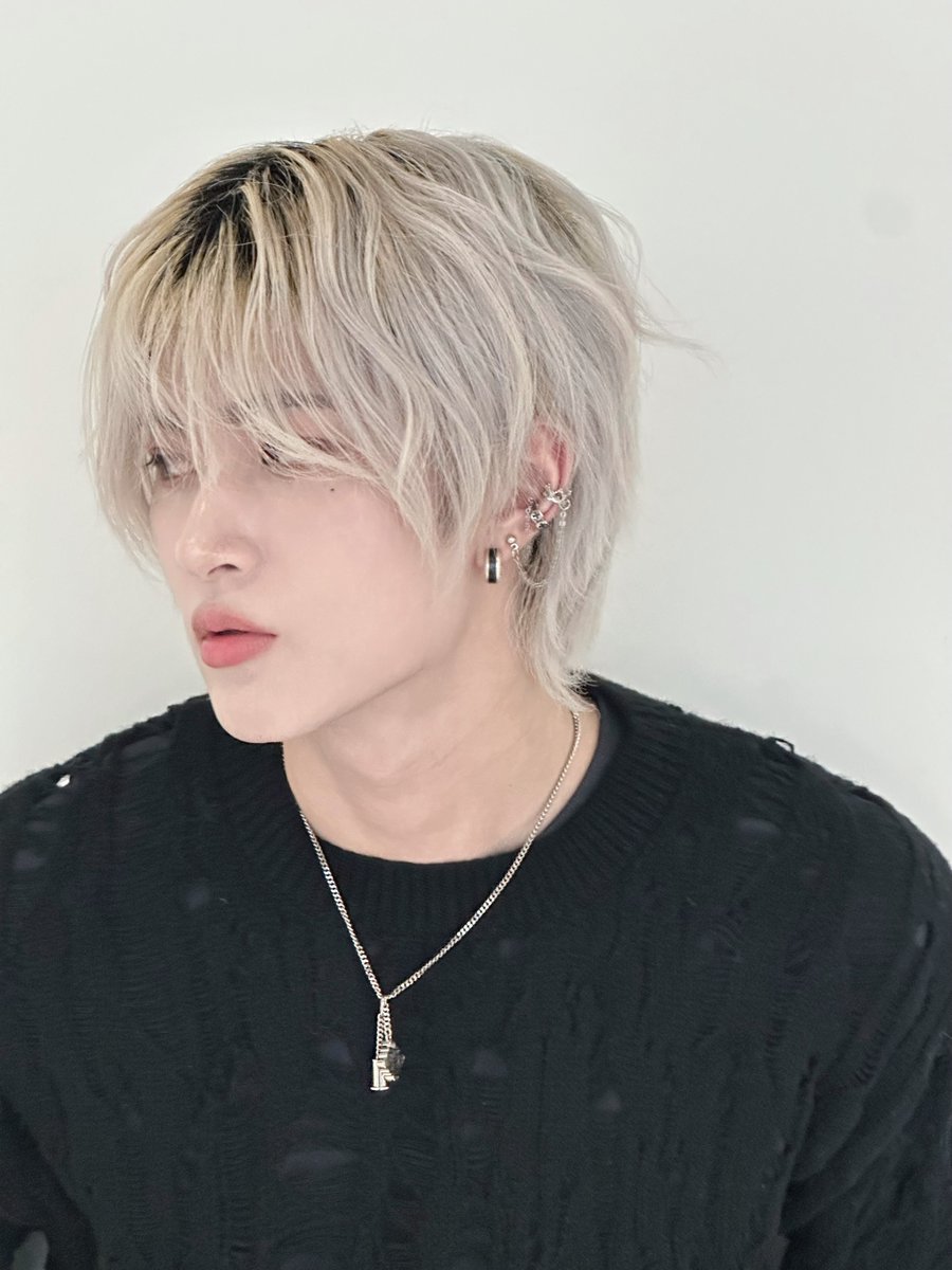 XODIAC_MEMBERS's tweet photo. [#리오] 

🤍🫡

#XODIAC #소디엑 #LEO #리오 https://t.co/7tyztYwdrX