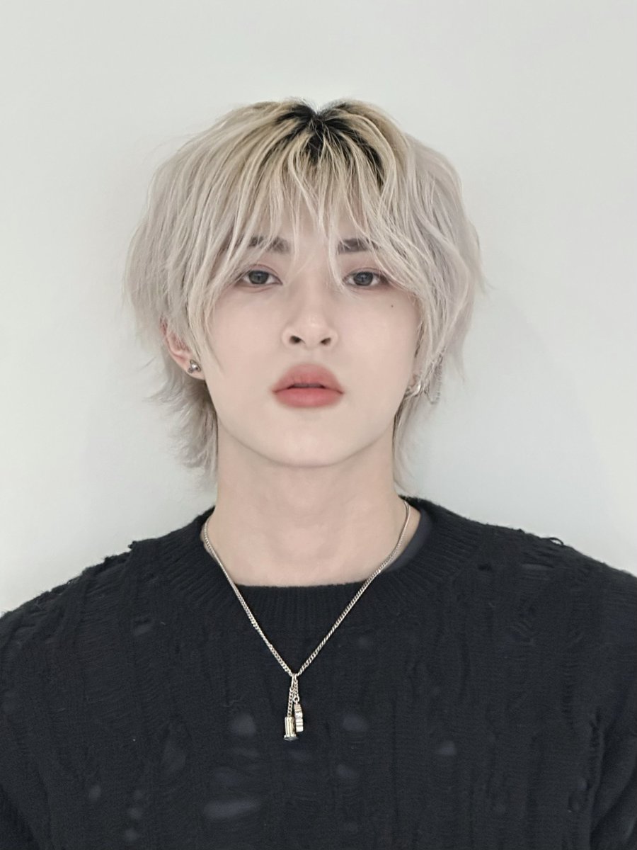 XODIAC_MEMBERS's tweet photo. [#리오] 

🤍🫡

#XODIAC #소디엑 #LEO #리오 https://t.co/7tyztYwdrX