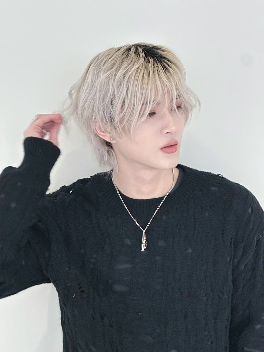 XODIAC_MEMBERS's tweet photo. [#리오] 

🤍🫡

#XODIAC #소디엑 #LEO #리오 https://t.co/7tyztYwdrX