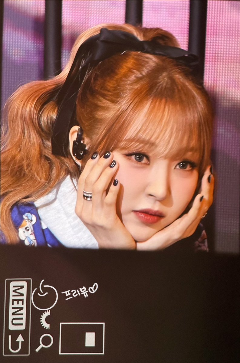 mmm_moonandstar's tweet photo. 241222 문별 생일 파티(6)
-
#문별 #문별이 #玟星 #文星伊 #마마무 #moonbyul #mamamoo #ムンビョル #ママム #มุนบยอล #มามามู #byul_muse #흰눈이내리던날_별이의날 #makeitByulsday https://t.co/OA1pJZML4j