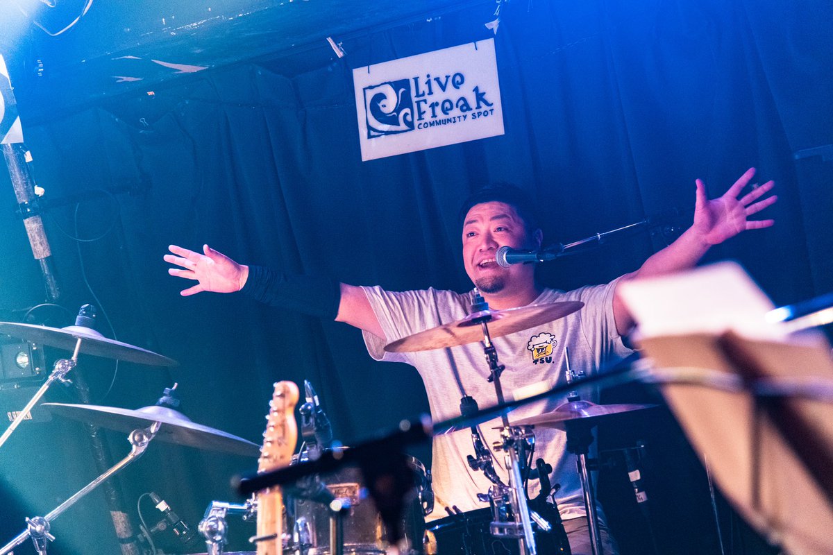 THEMUSICCIRCLE_'s tweet photo. THEMUSICCIRCLE
2024.12.14 新宿LiveFreak
#THEMUSICCIRCLE

ツチダズ

1.さよなら花束
2.光のユール
3.ツチダズの質問ディスコ
4.不器用な人

📷 @stretch324 https://t.co/Elq8K9a8ou