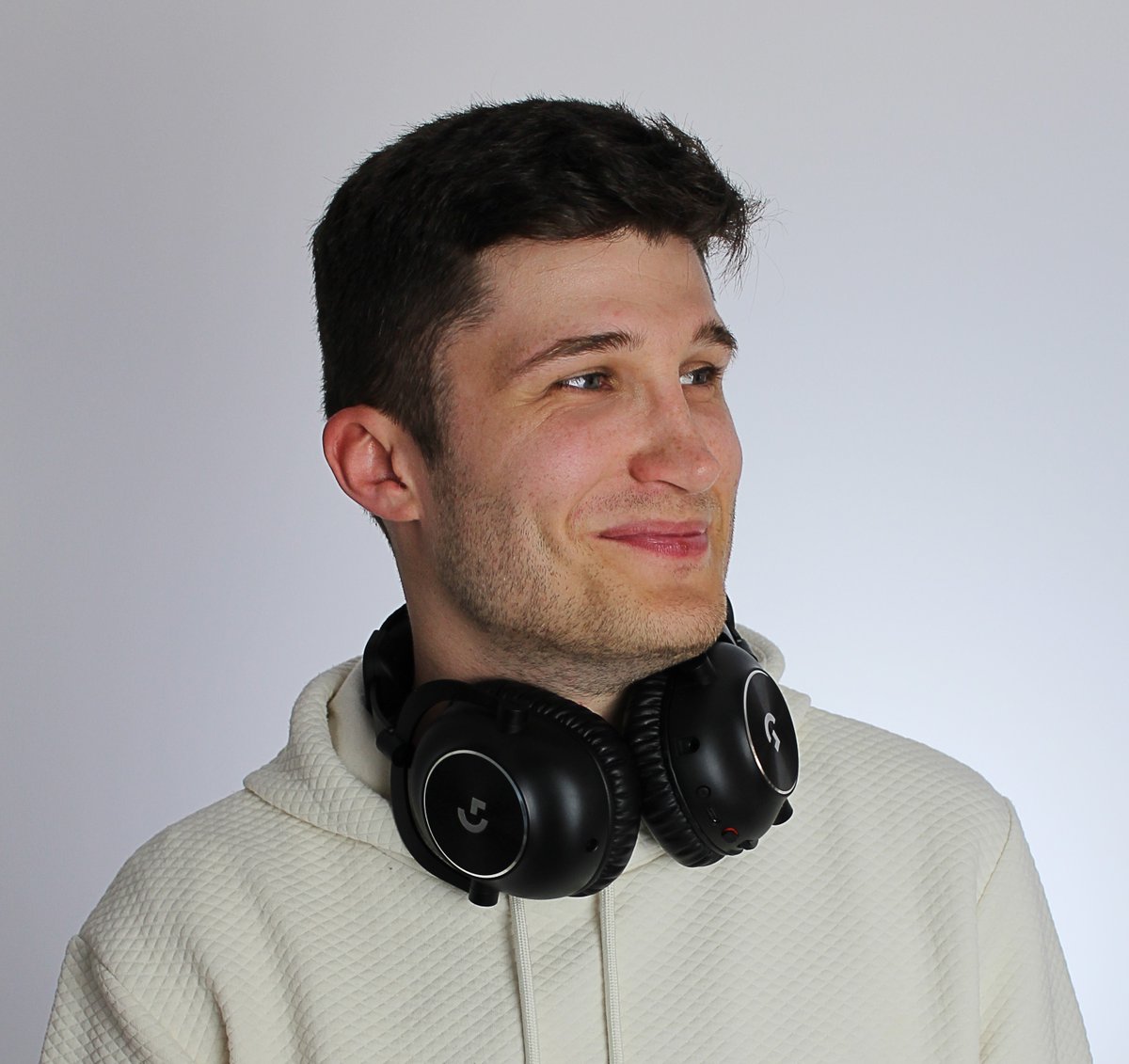 theGaGOD's tweet image. 🚨 GIVEAWAY 🚨 Logitech G Vouchers! 🔥

1x €30 / 1x €20 Voucher (2 Winners)
To Enter:
➡️ Follow me &amp;amp; @LogitechGUK 
➡️ Tag a friend with #MakePlayMagical
➡️ Retweet!

Drawing 24th December! 👀

EU ONLY! 🇪🇺