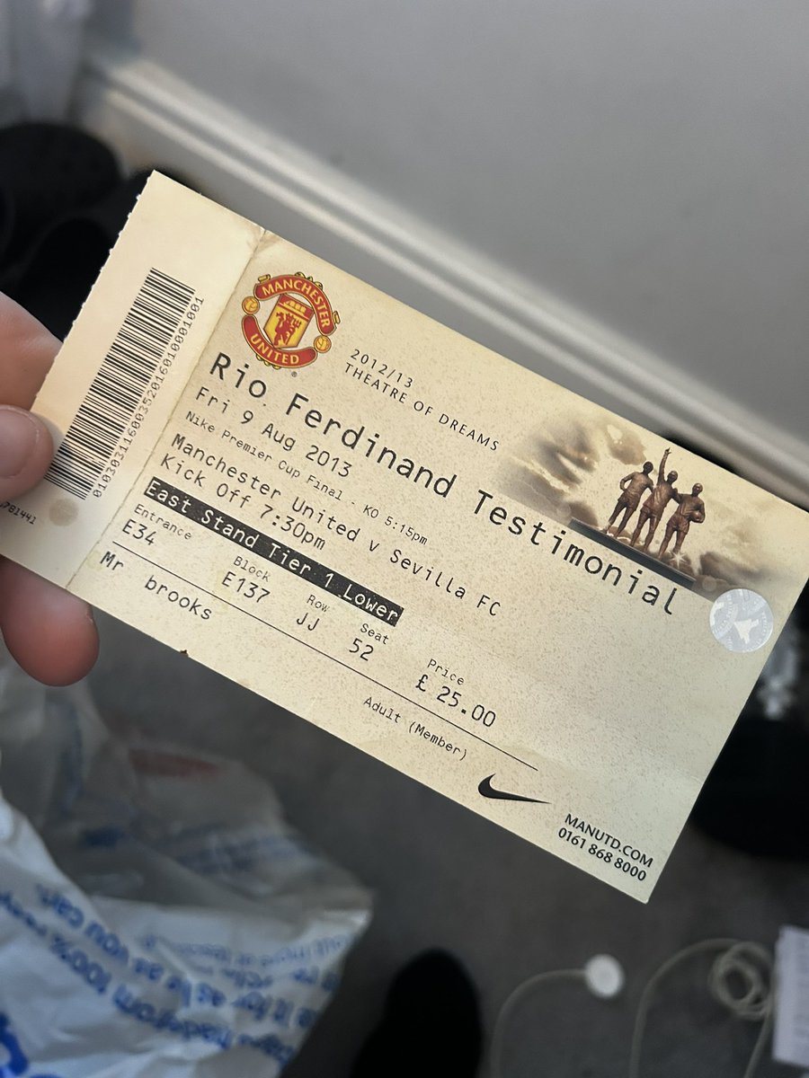 The first and last game I took my dad to OT, apart from the next time he was in my pocket as ashes, and I left him in the seats we sat in, miss him, let’s hope we get a win today fella 👹❤️ #MUFC