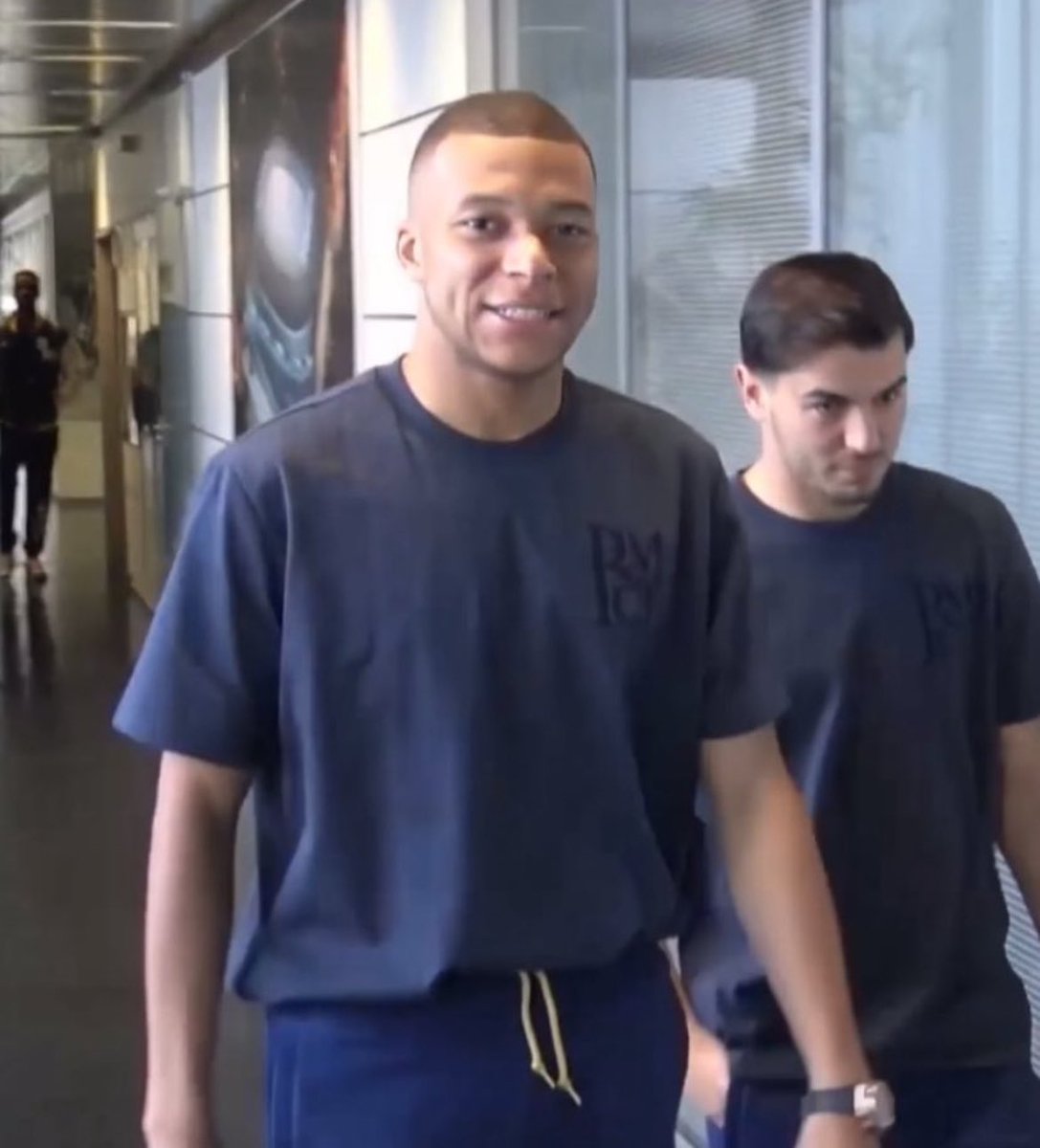 LunaMbappe's tweet photo. He’s getting all his shirts tucked in now 😭 https://t.co/KKKxdyGmRj