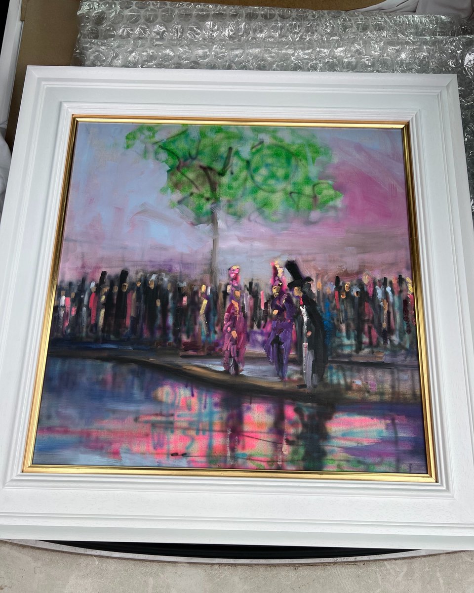 “Lime tree” Henley Royal Regatta.
A graffiti style painting in oil paint, focusing on the playful fashion in 1900.