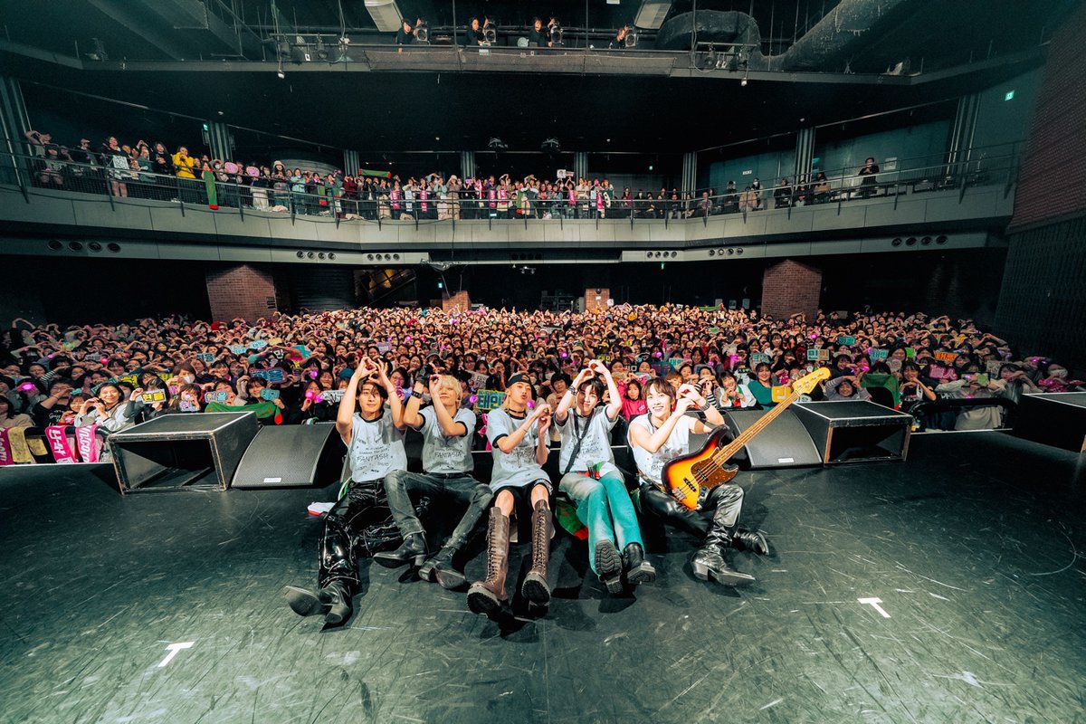 HFU_official's tweet photo. ＼Hi-Fi Un!corn Livehouse Tour 2024 ～FANTASIA～／
【東京追加公演】終了!!📣

2024年 #クリスマス の思い出を #RaSiDo と作ることができて最高に幸せでした🎁✨

2025年もたくさんの思い出���一緒に作っていきましょう🤍

#HiFiUnicorn #HFU #ハパユ
#HiFiUnicorn_FANTASIA https://t.co/bHUb1p6WvY