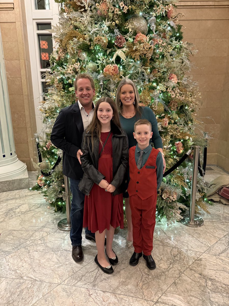 Merry Christmas from The Mobleys! Excited to finish the year strong and to celebrate well!! <a href="/jnmobley/">Joelle Mobley</a>