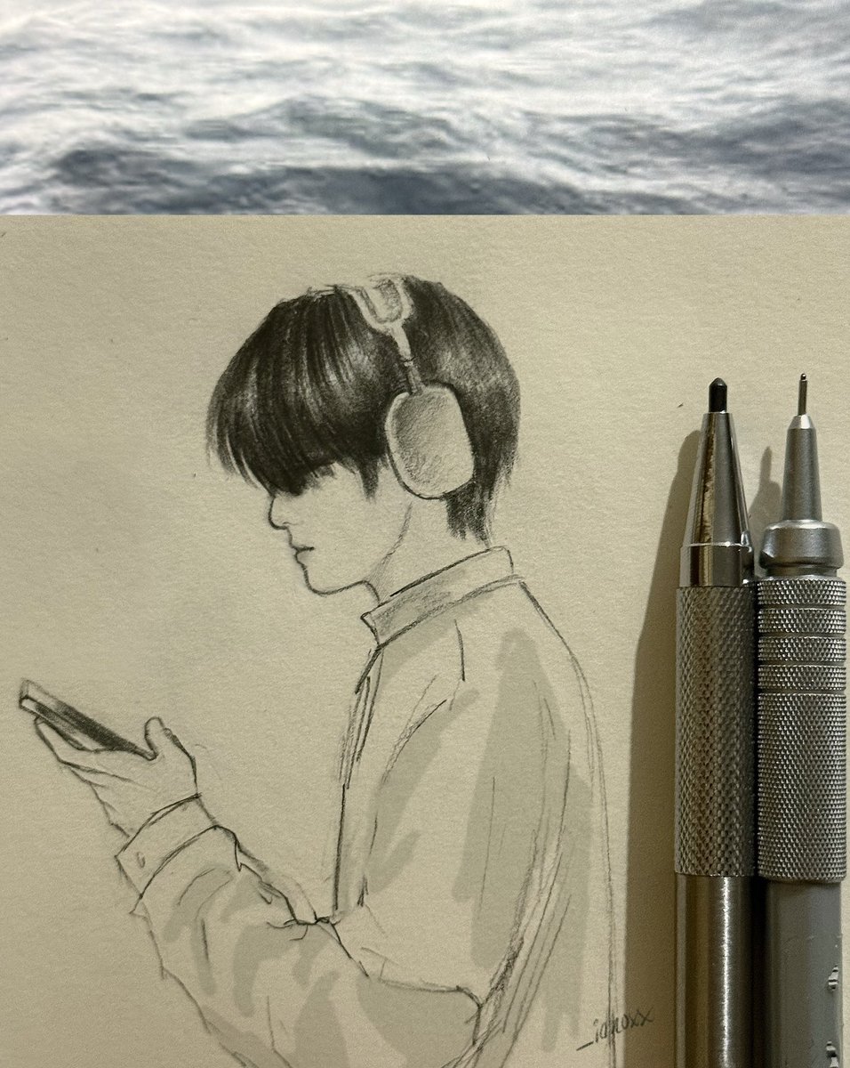 hotaru tweet media