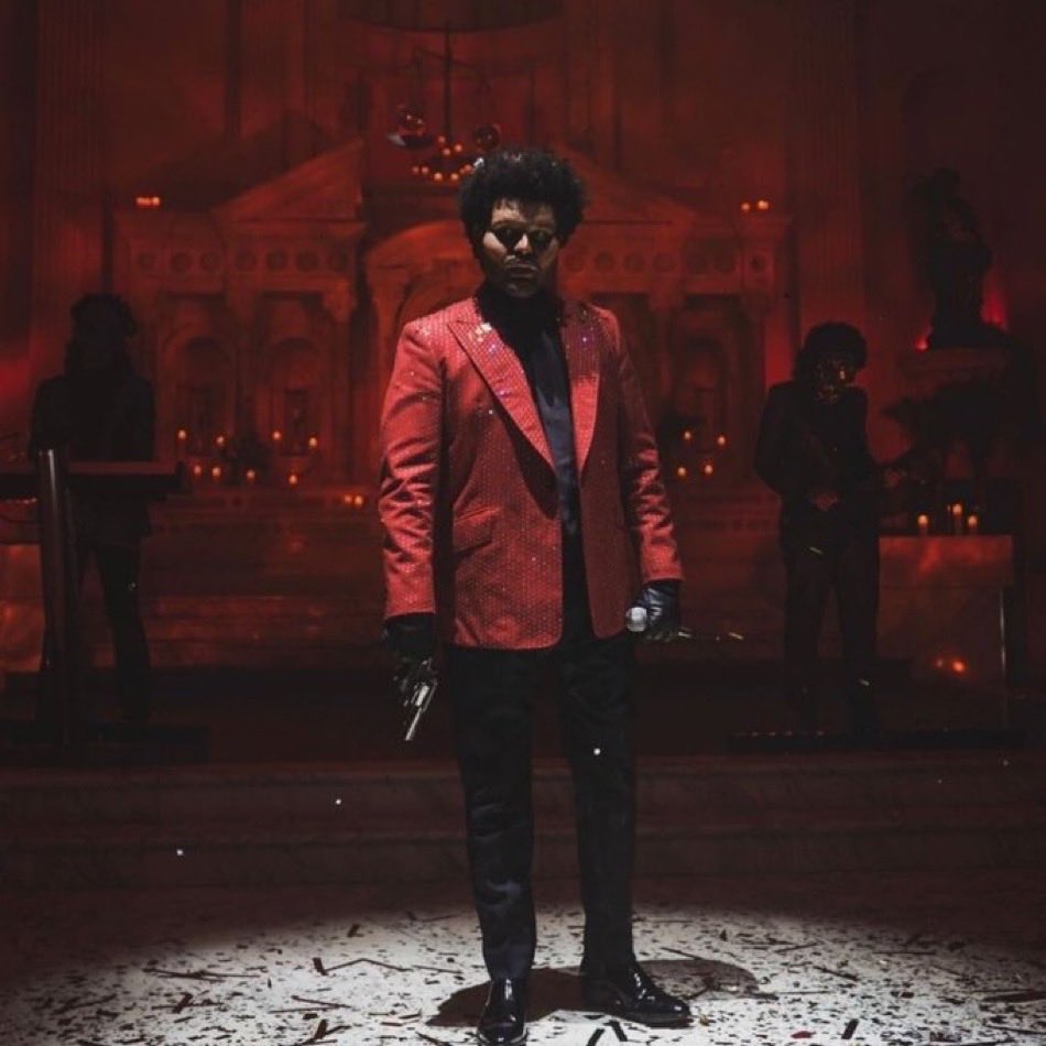 Pov: you saw her dancing in a crowded room, she looked so happy when she’s not with you