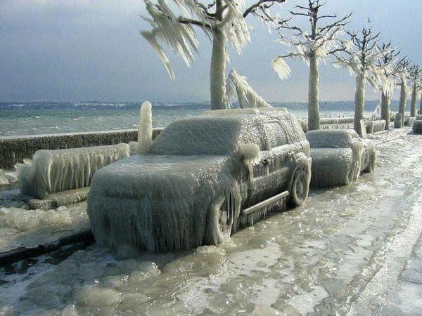 PaulFox13's tweet photo. Let's go LIVE to Bayshore Blvd in #Tampa #Florida 🥶

(It'll be near 80° on Christmas) https://t.co/ciNpEvvImy
