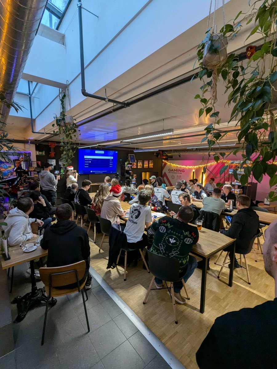 mYinsanityCH's tweet photo. Why settle for a stream when you can experience the magic in person? 😁

A HUGE shoutout to everyone showing up and making our charity event unforgettable. Your support means the world! ❤️
#myinachten 🎄✨ https://t.co/RKPS7SEkmE