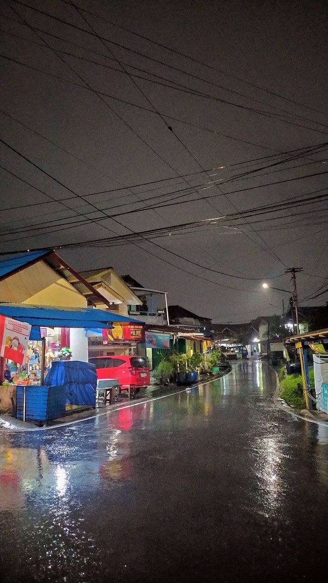Yooncheonsa15's tweet photo. From this to this
#photograghy #photograph #streetphotography #streetnight #fotografia #nightstreet https://t.co/Dg5TZf500v