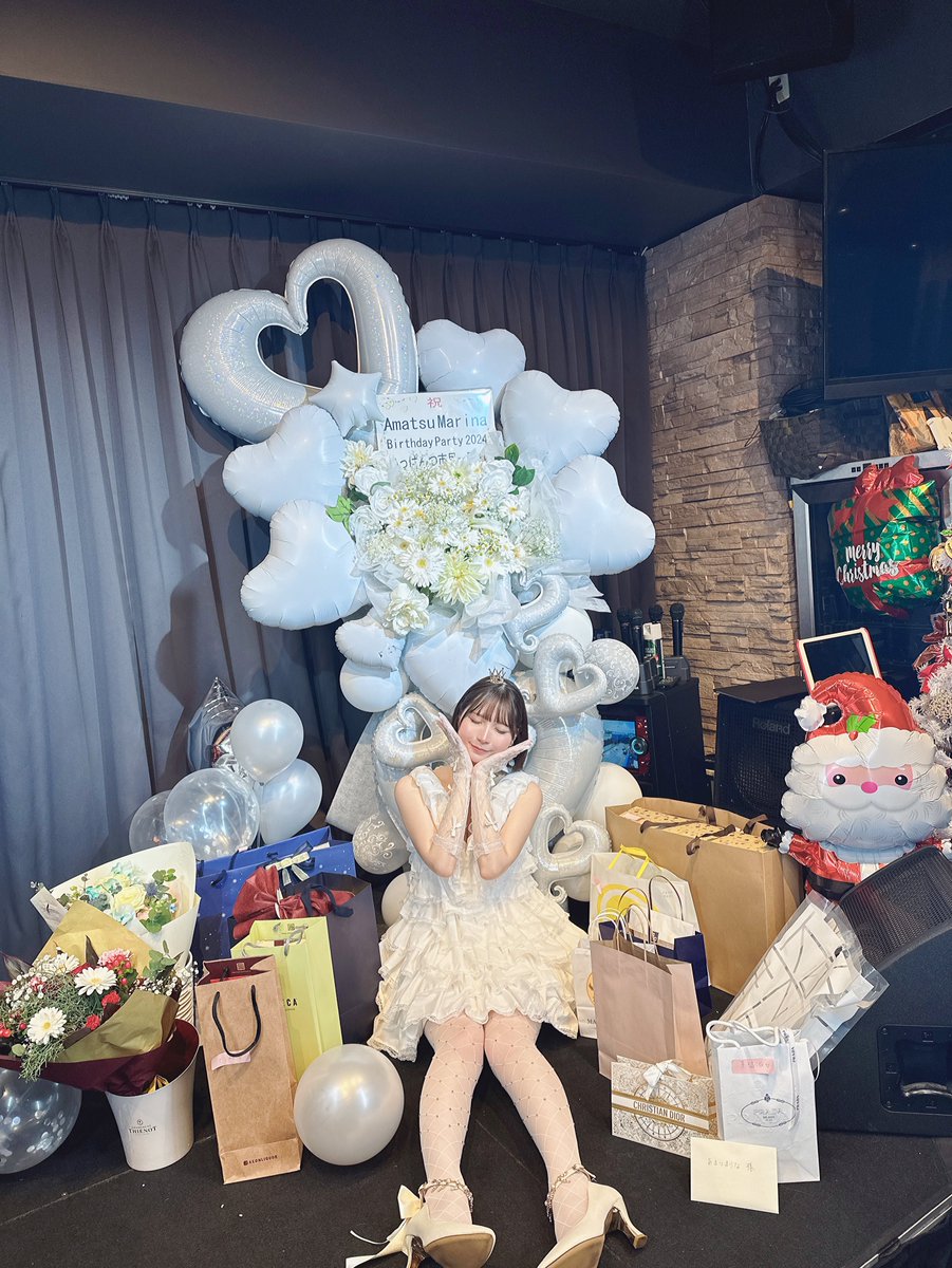 AmatsuMarima
BIRTHDAYPARTY2024
本当にありがとうございました✨

みんなで完成させた私だけの特別なケーキ
とっても美味しかったです🤤🎀
みんなで楽しめる
最高のパーティに出来たかな🥹 https://t.co/ExJjH4QQIn