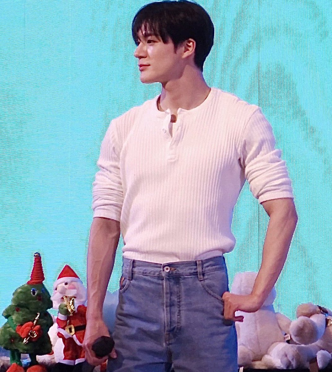 silence423_nm's tweet image. ⠀⠀   Daddy                     and             his baby girl