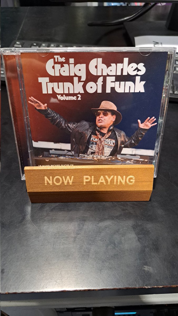 Having a break from Christmas music for some Trunk of Funk 🎶 🎵 

Come and join the party 🥳 

#christmascountdown