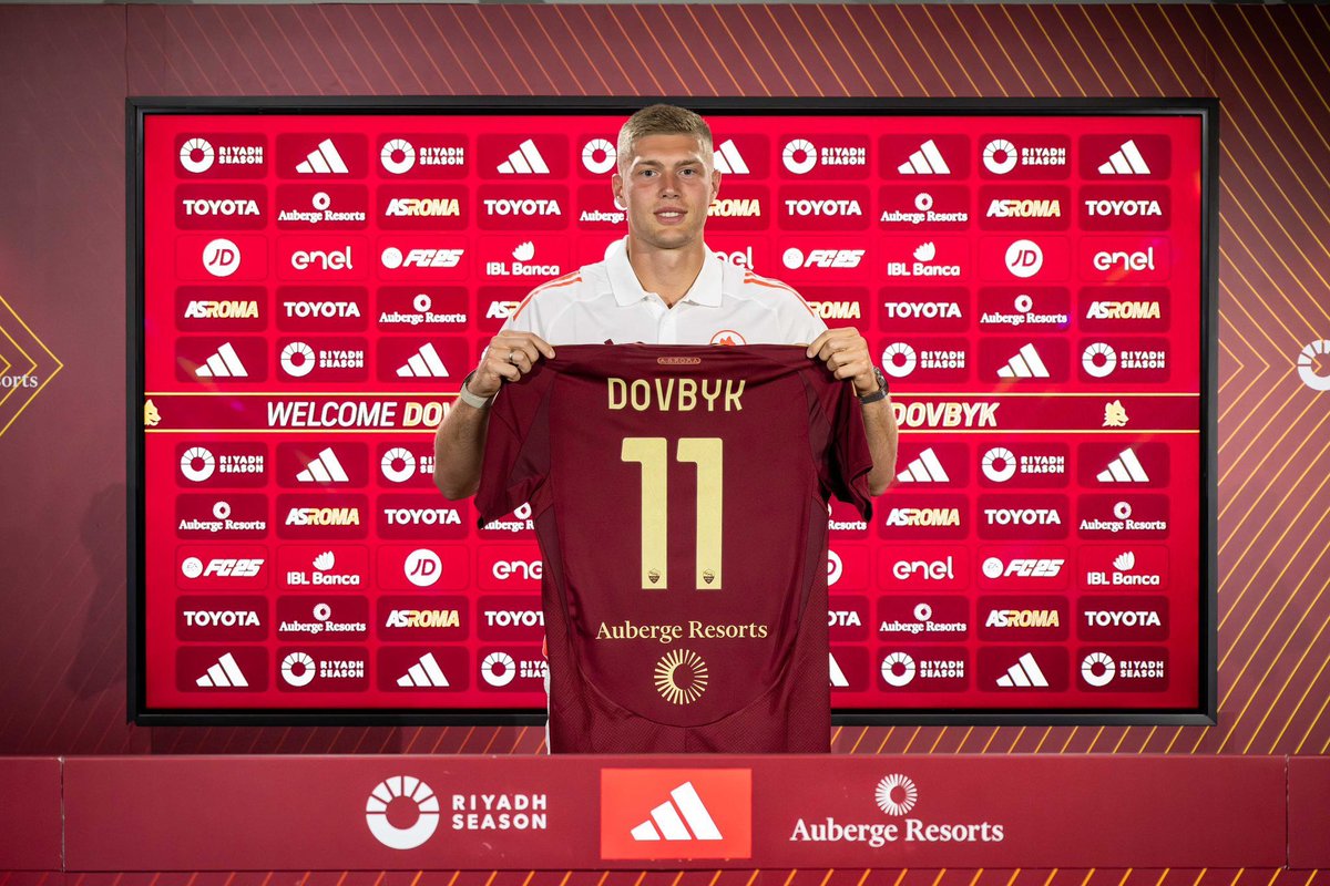 ColchoMundo's tweet photo. Sorloth :

18 match joué 
7 titularisation 
8 but 
2 passe décisive 

Dobvyk :

15 match joué 
14 titularisations 
5 but 
1 passe décisive 

Mon choix est fait. https://t.co/nJ5h6OAPMA