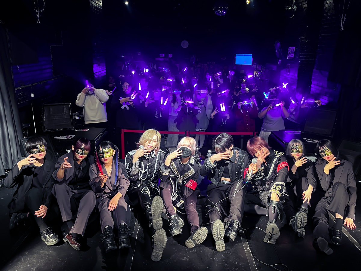 _xxxproject_'s tweet photo. ××× project presents
☂️ code name : E Birthday Live ☂️
2024年12月22日(日)
WildSideTokyo
ご来場誠にありがとうございました🪭
#xxxproject #ばつぷろ #codename_E
次回は 💫 code name : R Birthday Live 💫
2月1日(土) 近日告知予定!
情報解禁お待ちください💛 https://t.co/YQdxFWT250