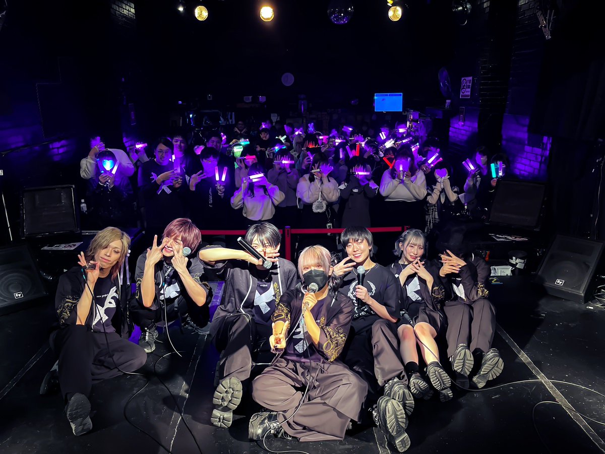 _xxxproject_'s tweet photo. ××× project presents
☂️ code name : E Birthday Live ☂️
2024年12月22日(日)
WildSideTokyo
ご来場誠にありがとうございました🪭
#xxxproject #ばつぷろ #codename_E
次回は 💫 code name : R Birthday Live 💫
2月1日(土) 近日告知予定!
情報解禁お待ちください💛 https://t.co/YQdxFWT250