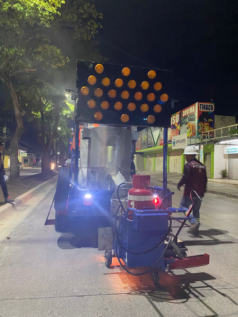 LaydaSansores's tweet photo. Ya iniciamos el balizamiento de la red troncal de Ko’ox! https://t.co/hl4VnGUm3n