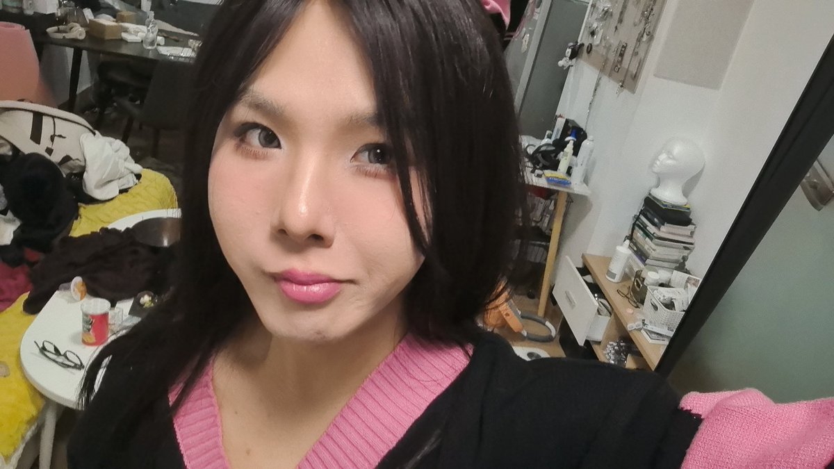 得知vivi的金主被vivi的群友给撅了的vi，觉得世界都不对劲了
#男娘 #深圳 https://t.co/E0XgufVLSl