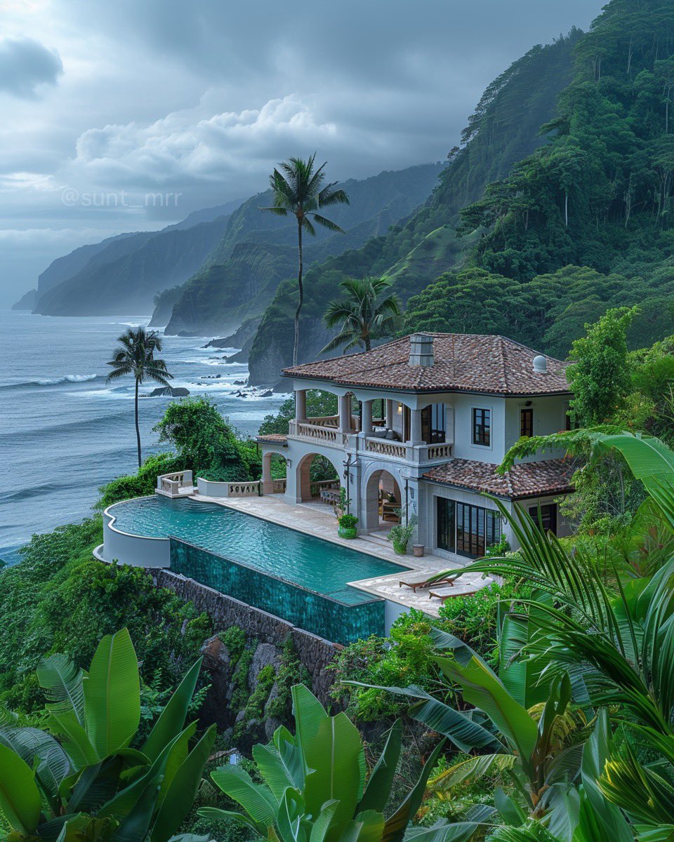 a mansion in Hawaii ✨