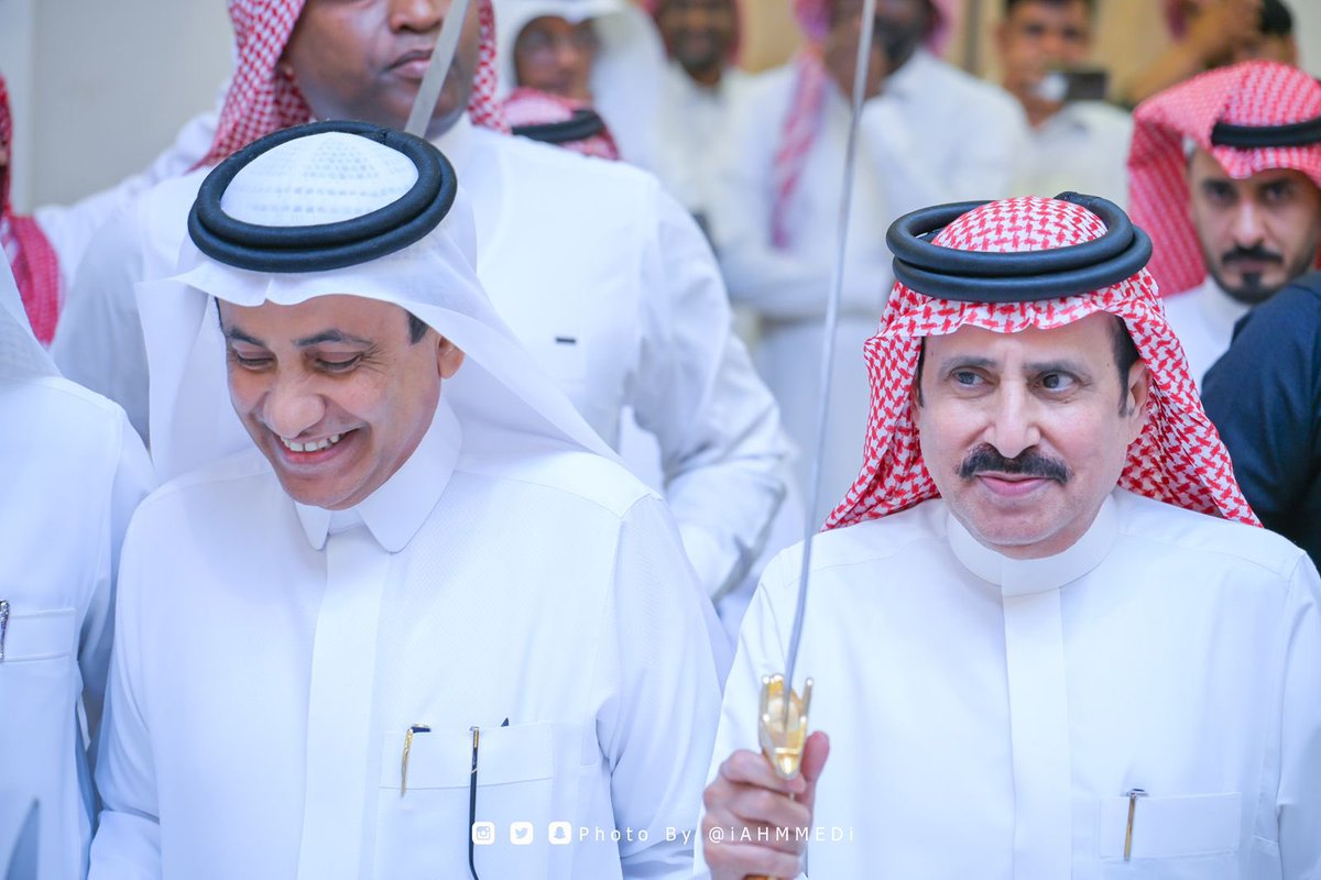 الدكتوراة تحتفل بموسى مساعد العرياني #مبروك لها انت…
<a href="/ms285566/">د. موسى بن مساعد العرياني</a>