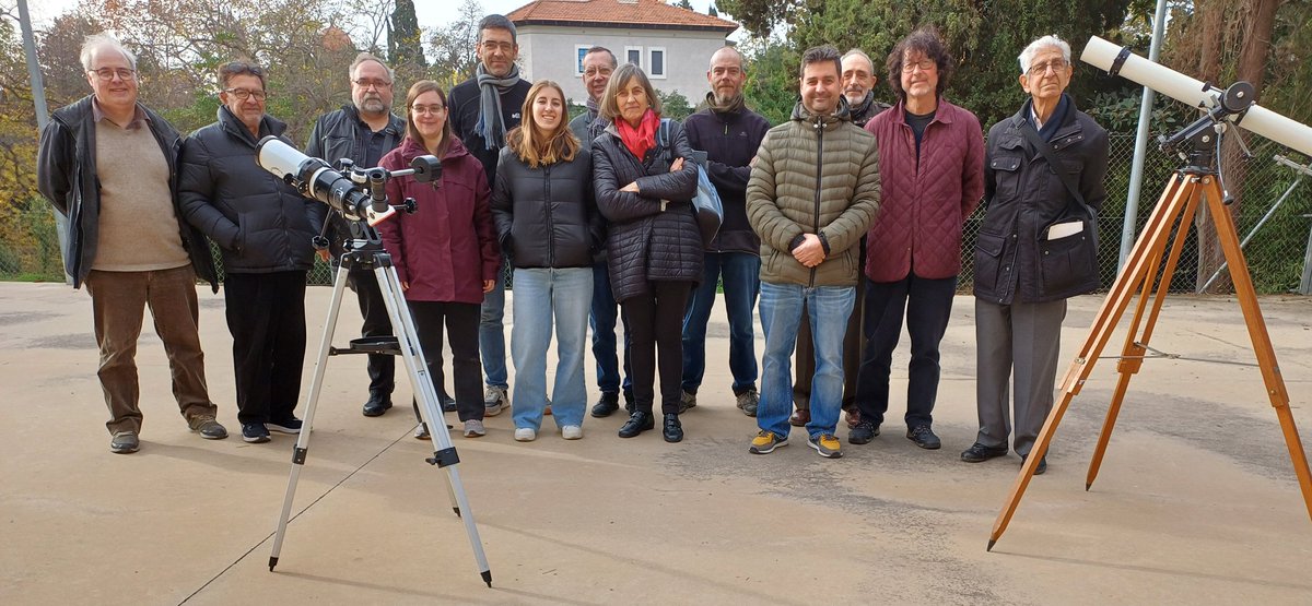 Avui, al taller solar, els núvols ens han fet la guitza. Tot i així  hem pogut compartir coneixements i una bona estona.
#Astronomia #Sol #TallerSolarAster