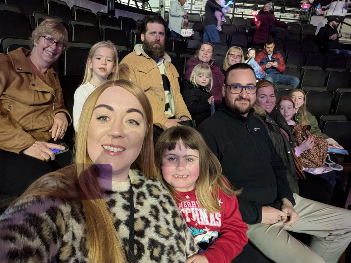 barnsleybrook's tweet photo. #Disneyonice a family tradition at Christmas for almost 30year https://t.co/ylIi0aEPKD