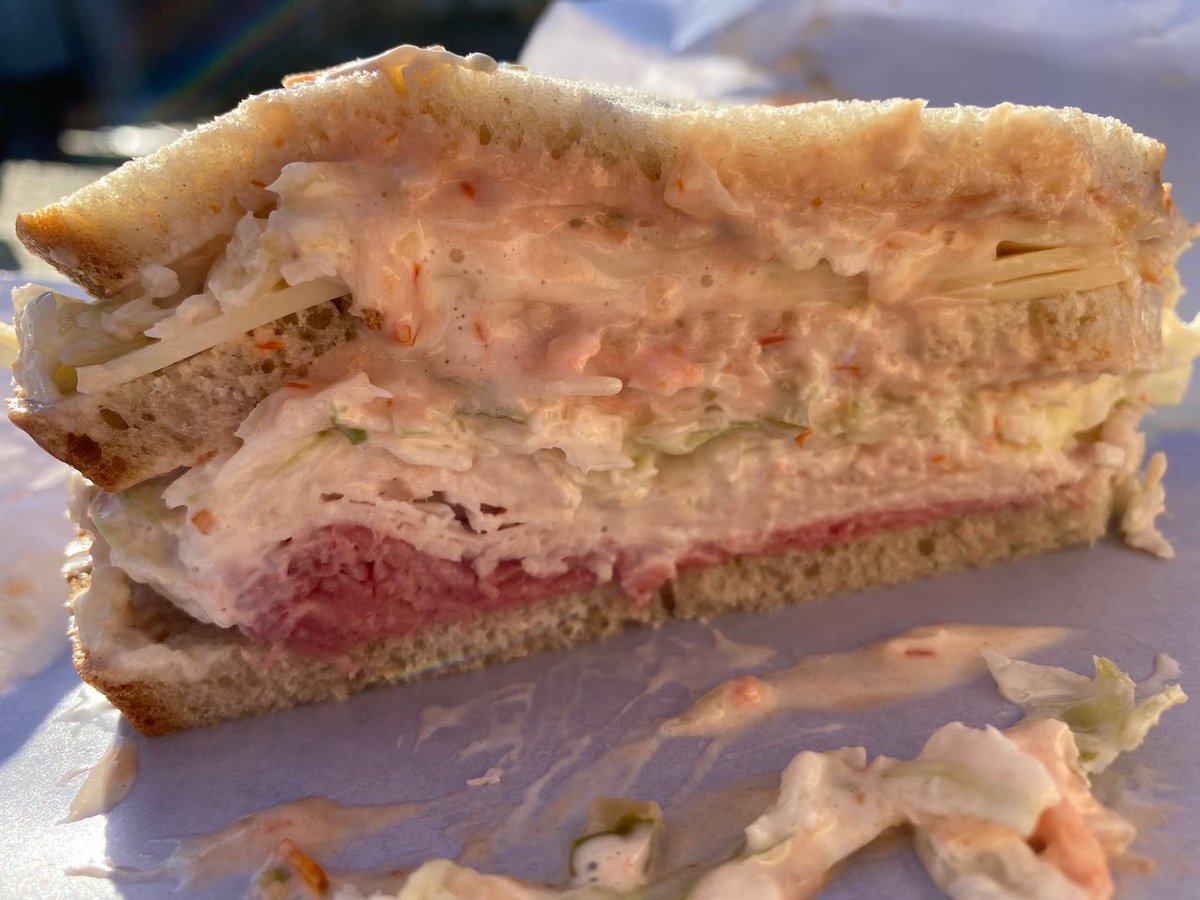 Loren Raab tweet media