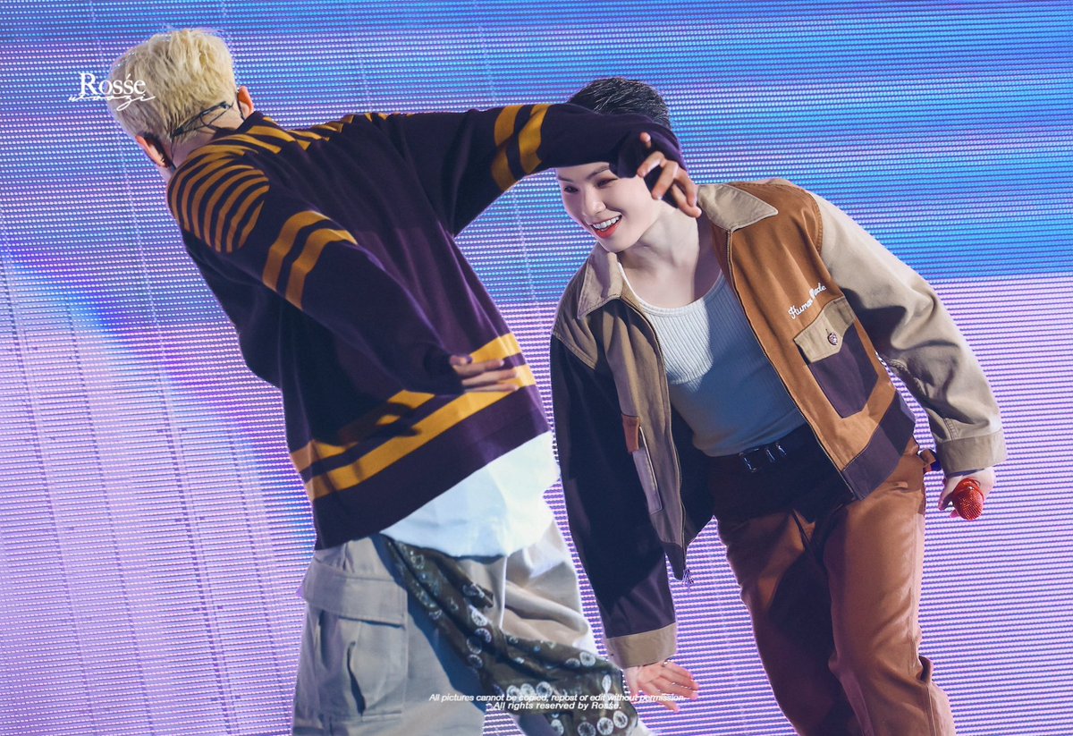 rosse_carat's tweet photo. 241222 RIGHT HERE in 후쿠오카 DAY3
🐯🐱ヾ(o˃̵͈̑‿˂̵͈̑o)ｼ
#우지 #ウジ #호시 #ホシ
#SEVENTEEN #세븐틴
#SVT_RIGHT_HERE_IN_FUKUOKA https://t.co/JSJm1CciwP