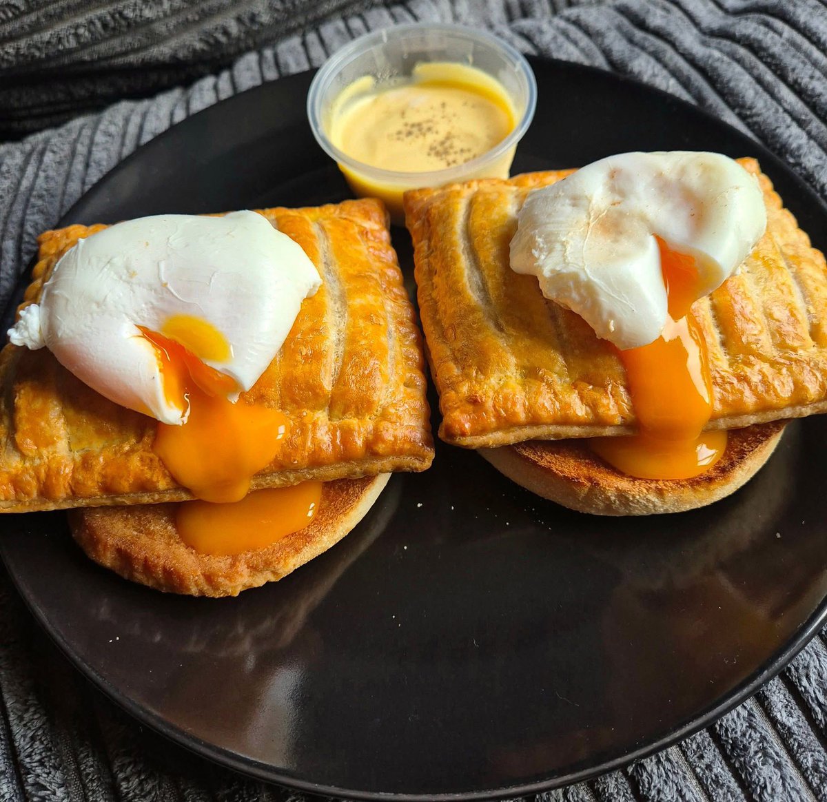 What’s the matter babe? You’ve not even touched your Gregg’s Benedict.