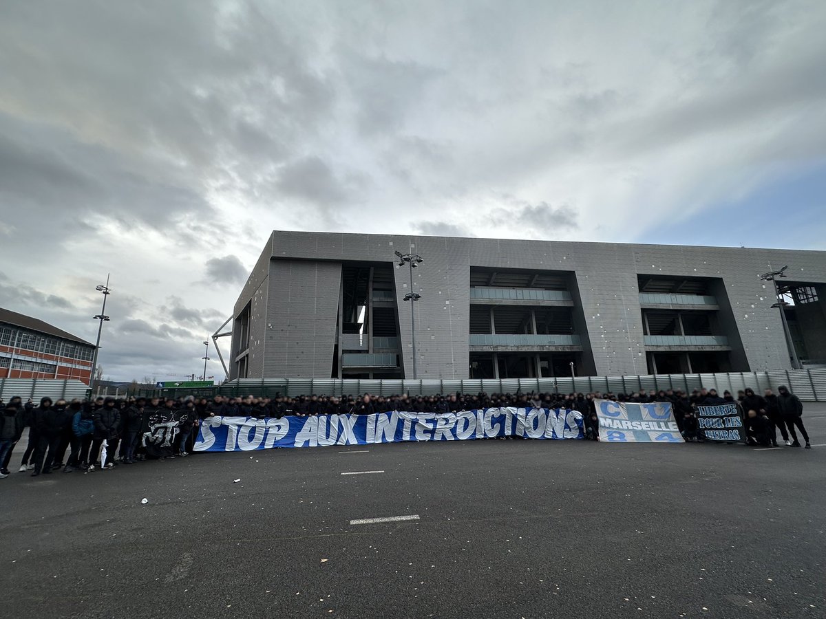 laboco1899's tweet photo. Liberté Pour Les Ultras !! ✊🏽 https://t.co/ylSi2Pn888