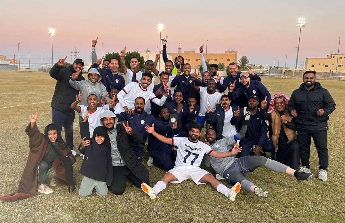 AnasAzouzi2's tweet photo. الحمدلله 6 مباريات دون هزيمة كمدرب أول لنادي السلمية السعودي 🤲
إنتصار جديد على نادي ساجر على أرضية ميدانه و نهاية فترة الذهاب بتصدر المجموعة  🇸🇦🇹🇳 https://t.co/e89usOjwRQ