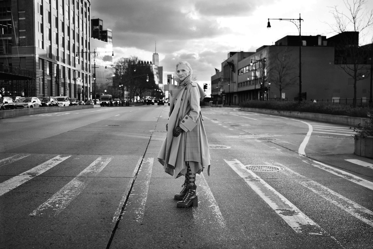 mayemusk's tweet photo. A new modeling post for @XFashion 😎😎
Black and white photos by @NomadRJ “Maye in the streets of NYC“ for Russell James’s new book and exhibit in 2025 🤍🖤🤍🖤
#AWomanMakesAPlan
#ItsGreatToBe76 https://t.co/99FVKkgr6v
