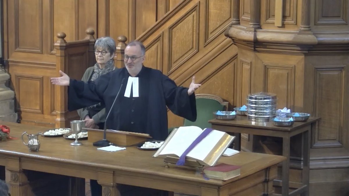 BaccuetC's tweet image. Vidéo du #culte du 22 décembre au #temple de #Pentemont de l’#Eglise #protestante unie #EPUdF #PentemontLuxembourg #Paris @paroissepentlux.
#Prédication : « La grâce du chat », par #pasteur Christian Baccuet.
#Baptême de Maloë, 2 ans, et d’Eliott, 3 mois.
m.youtube.com/watch?v=E1EBhu…