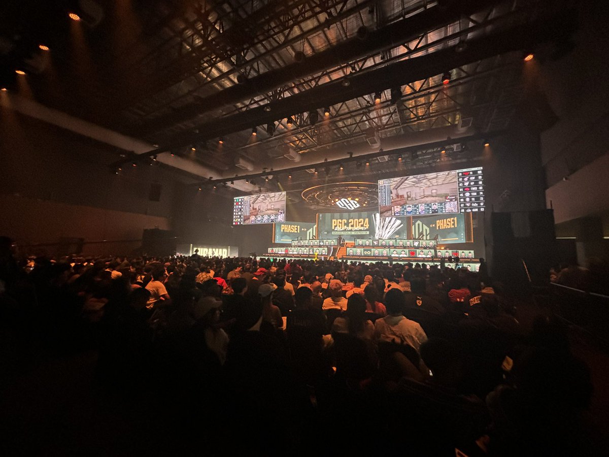 AnniePubg's tweet photo. What a crowd. Thanks Malaysia! 🇲🇾#PGC2024 https://t.co/agHOnZHoF6