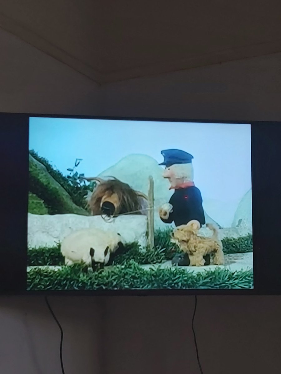 Got the daughter hooked on the Adventures of Portland Bill... proper kids TV.

Just she can't understand why there isn't a character called Paul yet there is one called Bill as she calls it the Adventures of Paul and Bill 🙈🤣