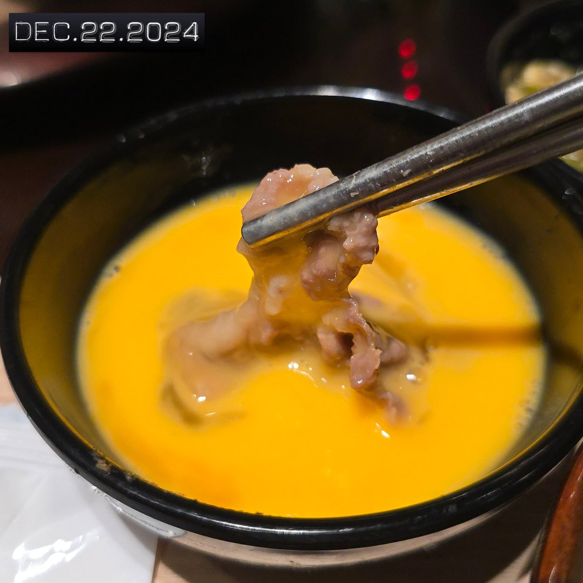 meataccount's tweet photo. 一下飛機又被帶來吃刷乃葉，啊還是台灣的吃到飽爽快呀！
#midnightgourmets
#my366 https://t.co/gb6jxbPA78