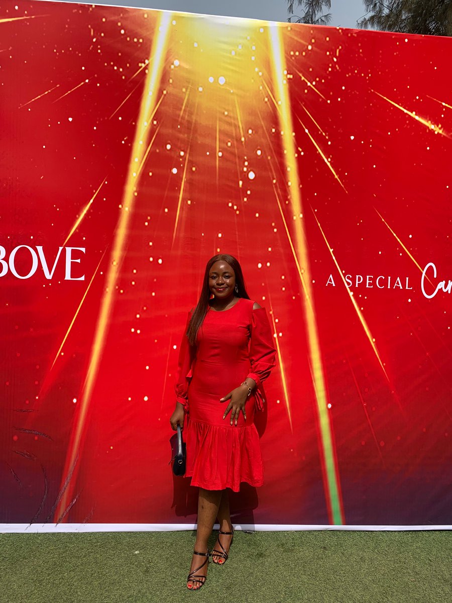 aruwa_omojo's tweet photo. Pretty lady in Red❤️..
Happy Holidays 🥳🥳🥳🥳 https://t.co/HpF2QHKR4t