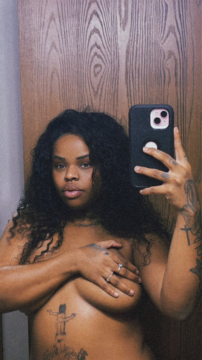 MocaSupreme_ tweet media