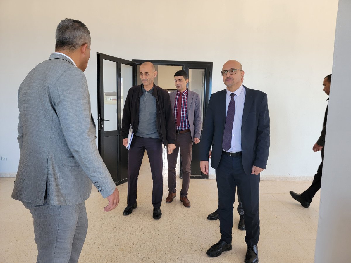 DeTipasa's tweet photo. 📷قام والي الولاية السيد علي مولاي مرفوقا برئيس المجلس الشعبي الولائي بزيارة ميدانية لحظيرة الولاية ، حيث عاين من خلالها العتاد الخاص بالولاية . https://t.co/KbjigHZXSw