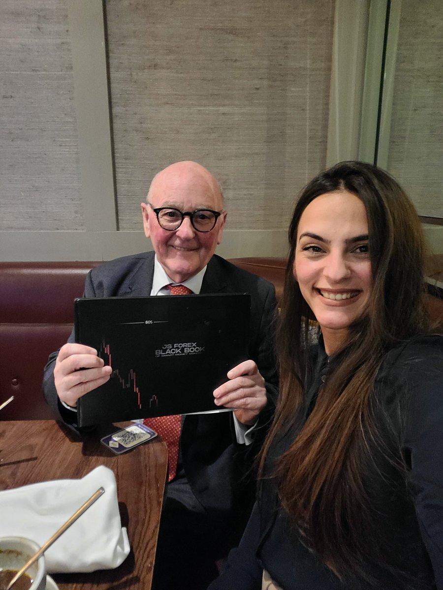 bennosmc's tweet image. Feeling incredibly honoured and grateful to have had the opportunity to meet with Professor Trevor Neil FSTA MCSI ACI-UK over lunch today. His wealth of knowledge, expertise, and inspiring stories made this an unforgettable experience. I&apos;m truly thankful for the chance to connect…
