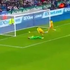 LCFCshitposting's tweet photo. 2 Games Played
2 Iconic Pictures
6 Goals Conceded in 90 minutes

Danny Ward. https://t.co/InIcef2SC1