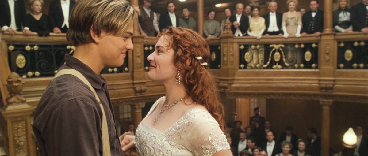 ドラマが始まる前、
脚本を全部読んだ斎藤工がこのドラマは野木亜紀子版タイタニックって言ってたのを思い出した。

鉄平と朝子が夢の中で結ばれたシーン。
あれはまさにジャックとローズだったわ。

鉄平(ジャック)の大きな愛が、
朝子(ローズ)の人生を守るお話だったもんね…
#海に眠るダイヤモンド