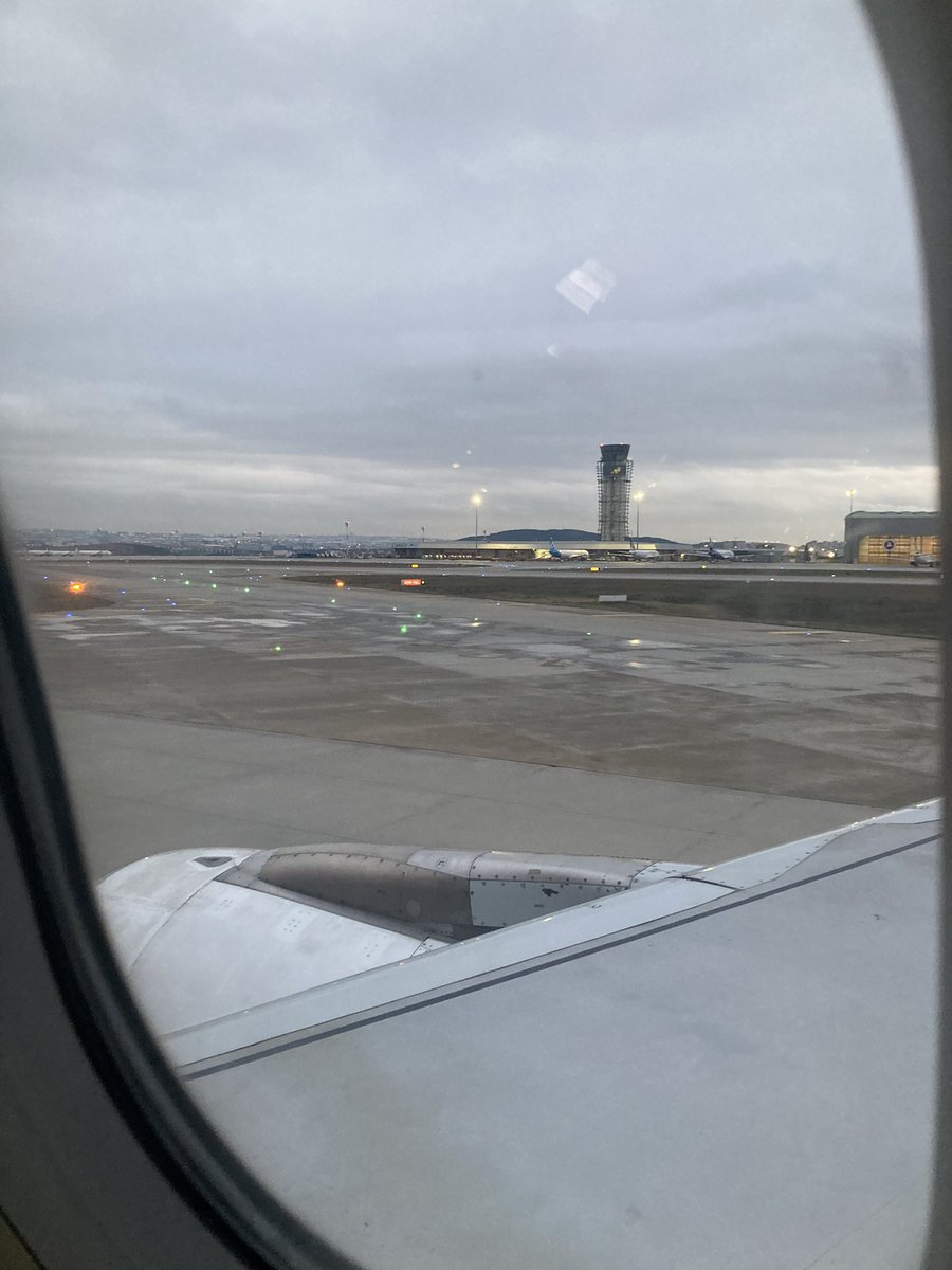 yardmcagrs1's tweet photo. im not using @Ryanair but i need your sense of humour. thanks 🙏 https://t.co/GXfGBvypNO