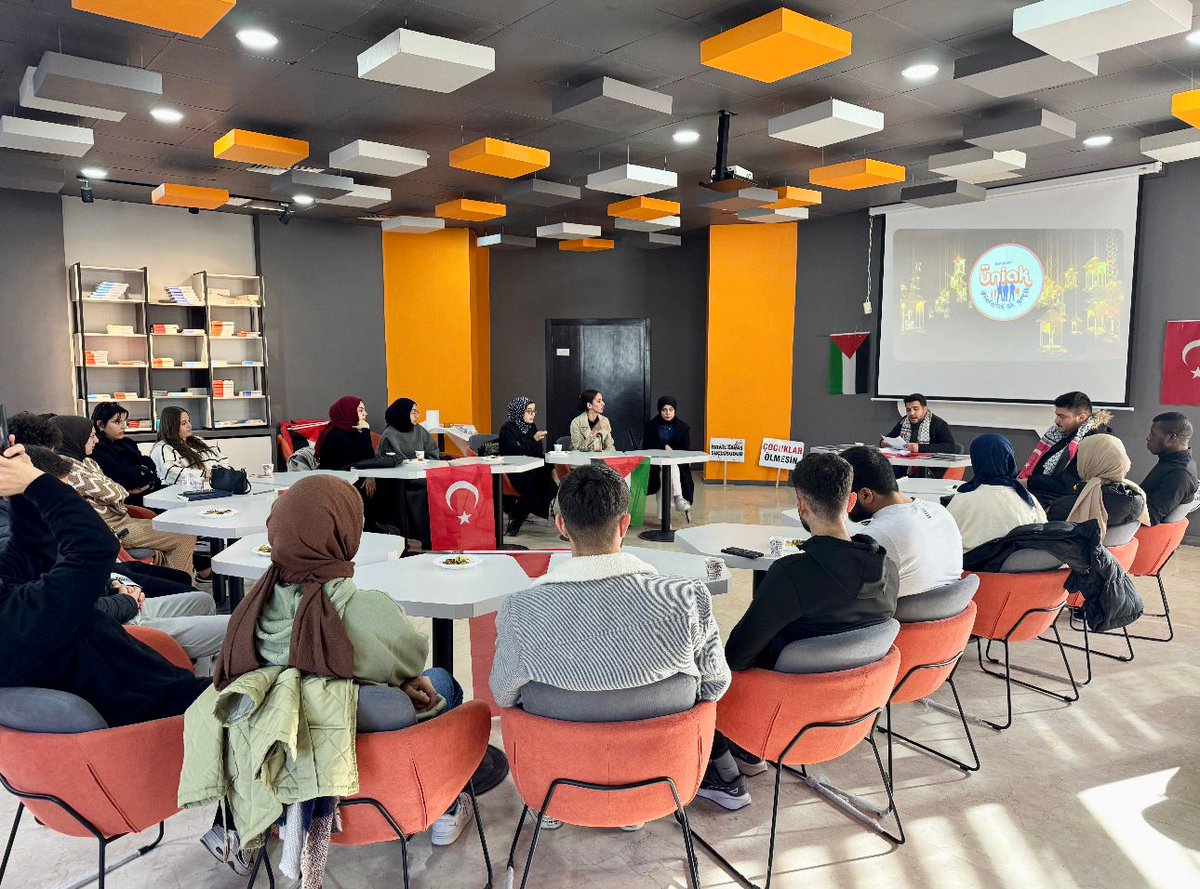 UniakGM's tweet photo. ÜniAK'ta Bugün✨😎

Nevşehir ve Aksaray teşkilatlarımız, "Dünden Bugüne Filistin İşgaline Bakış" konulu söyleşi programları gerçekleştirerek  #saystop çağrımızı yineledi.🎤💬

Ülkemizin tüm üniversitelerinden direnişine selam olsun👋🏻🇵🇸🇹🇷

@eyupkadirinan
@mucahidsuleyman https://t.co/7jqUITbKQV