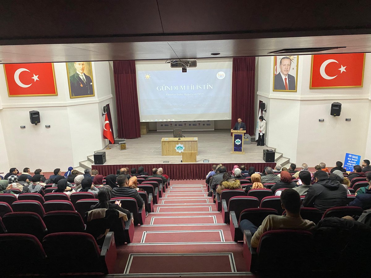 UniakGM's tweet photo. ÜniAK'ta Bugün✨😎

Nevşehir ve Aksaray teşkilatlarımız, "Dünden Bugüne Filistin İşgaline Bakış" konulu söyleşi programları gerçekleştirerek  #saystop çağrımızı yineledi.🎤💬

Ülkemizin tüm üniversitelerinden direnişine selam olsun👋🏻🇵🇸🇹🇷

@eyupkadirinan
@mucahidsuleyman https://t.co/7jqUITbKQV