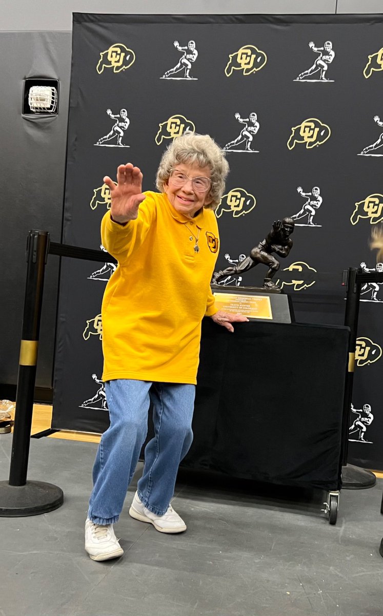 FolsomFrenzyPod's tweet photo. The Heisman is ours haters 😆 https://t.co/HxOWl9zmu4