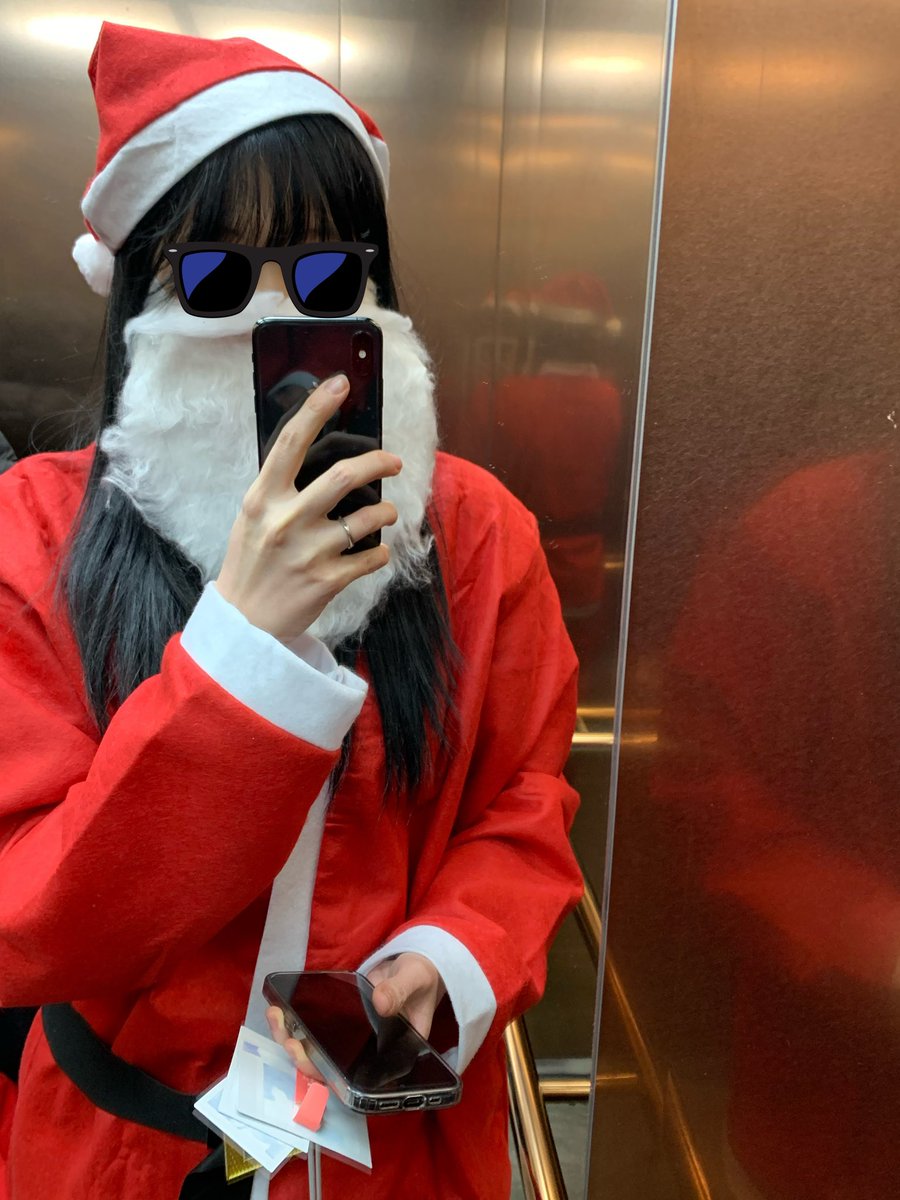 연하 애인 생일이라 행보칸 하루 보내고 왓슴니다
내가 생일도 아닌데 이러케 행복해도 되(돼)?