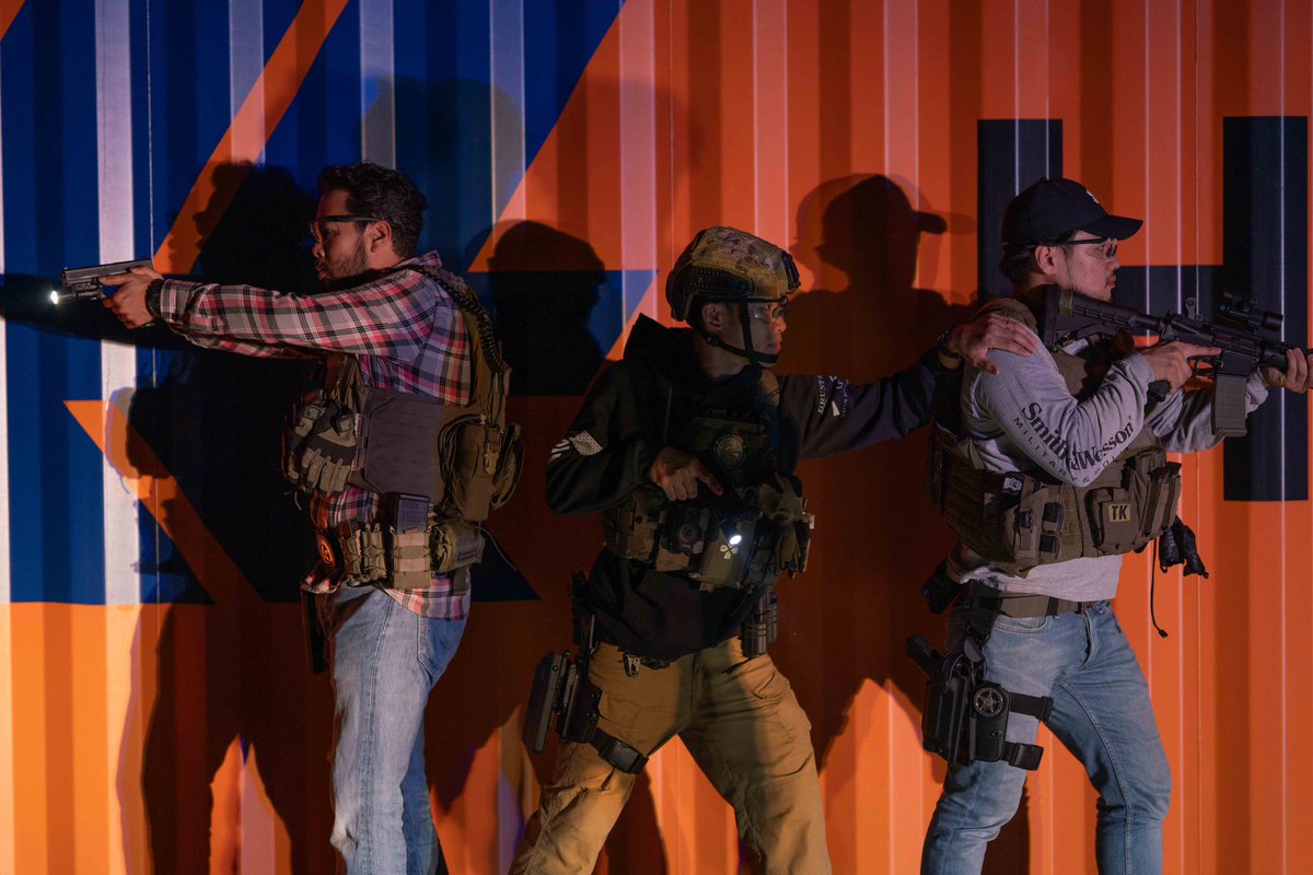sim69airsoft's tweet photo. Night shift 

Photo by @ton_ton_360 
#LECon6
#LEConfidential6
#LE装備会
#LE
#usms
#USマーシャル https://t.co/ABUOvspx1g